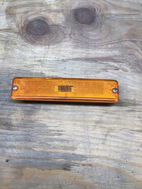 8956001482 Amc Front Marker Light Housing For Jeep Yj