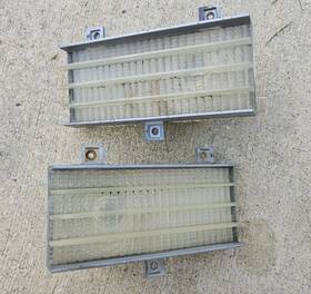 Pm-3255 American Motors Corporation 1986 1987 1988 Jeep Wagoneer Limited Grille Marker Lights Oem Amc