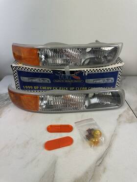 Gm16525192 American Products Company 1999 Up Chevy Ck Pick Clear Corner Lens Turn Signal Lights L And R