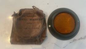 B-161059d Arrow Amber Signal Marker