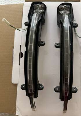 4l0949101 Audi Used Like New 2009-2015 Q7 Mirror Turn Signal Indicator Oem