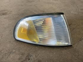 Audi 8d0953050b 96-99 B5 A4 Right Front Marker Corner Light Turn Signal B58