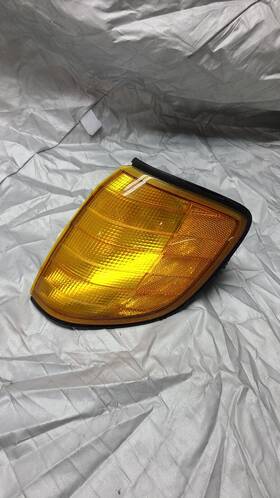 1305233934 Automotive Lighting 92-99 Mercedes S-class W140 Front Left Driver Side Marker Light Oem