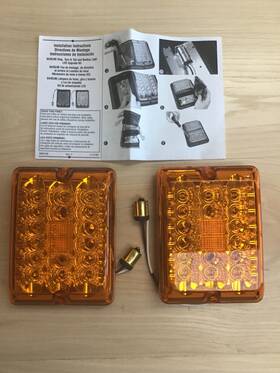 42-84-412 Bargman Two Amber Turn Light Upgrade For 84 Series Lights Damaged