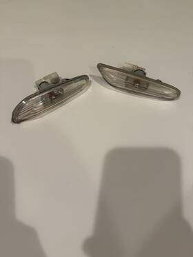3418447-02259799 Bmw Oem Clear Side Markers Used