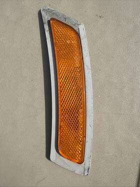 T0360 Bmw 63.14-7 26604 2012-2015 6 Series Front Bumper Side Marker Reflector 640i 650i Rh Oem