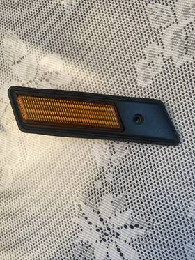 63138357047 Bmw Oem E36/e32 Amber Turn Signal Light Side Marker Repeater Front Left