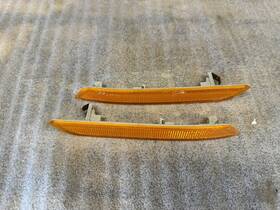 63147179991 Bmw X5 M X6 E70 E71 E72 Geniuine Oem Front Bumper Side Marker Reflector Pair
