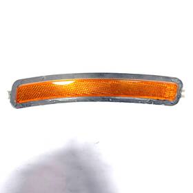 63147349128 Bmw Oem 2017 - 2022 G30 5 Series Front Right Side Marker Reflector