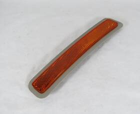 63147411973 Bmw 19-24 X3 X4 Front Bumper Light Reflector Left Hand Marker Lamp Genuine Oem