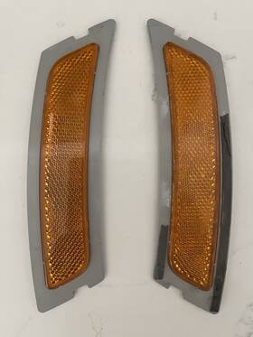 Bmw 6314784295901 F10 Side Reflector Left And Right