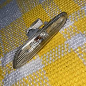 932997 Bmw 3 E90 E91 2007 Front Right Side Blinker Indicator Light Lamp Oem