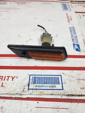 13780419 Bmw E36 / 3 Series 1992 1993 1994 1995 - 1999 Left Side Marker Repeater