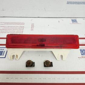 16515734 Buick 92-96 Lesabre Rear Right Side Marker Light Oem