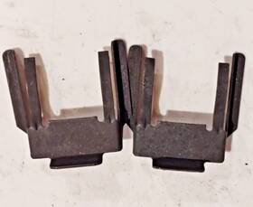 Xl10120s Buick 1970-72 Skylark Gs Fender Side Marker Lamp Retainer