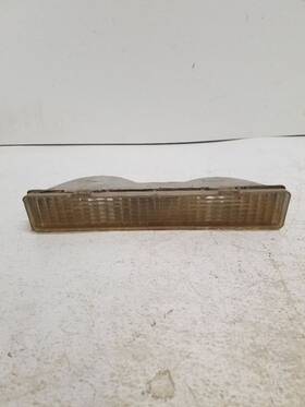 116-00149r Cadillac Passenger Corner/park Light Park Lamp-turn Signal Fits 85-88 Deville 4227 116-00149r Cadillac Passenger Corner/park Light Park Lamp-turn Signal Fits 85-88 Deville 4227