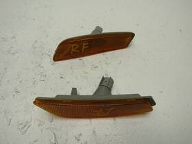 15930691 Cadillac Side Marker Reflector Turn Indicator Cts 2003-2007 Driver Passenger Front Bumper