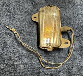 5964988 Cadillac 72 Deville Right Turnsignal Marker Light Assembly