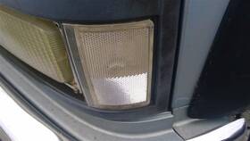 05975195 Chevrolet Used Side Marker Light Assembly Fits 1993 Suburban 2500 G
