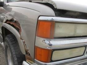 05977460 Chevrolet Used Side Marker Light Assembly Fits 1998 1500 Pickup