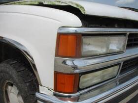 05977738 Chevrolet Used Side Marker Light Assembly Fits 1997 1500 Pickup