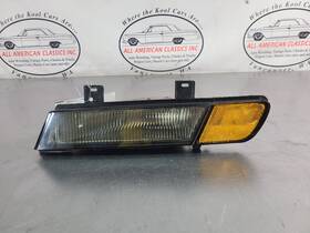 Chevrolet 116-00940l 1991-96 C4 Corvette Left Driver Side Marker / Cornering Lamp Assembly Nice