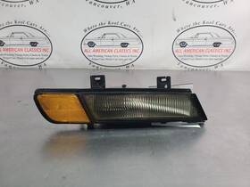 Chevrolet 116-00940r 1991-96 C4 Corvette Right Passenger Side Marker / Cornering Lamp Assembly Nice