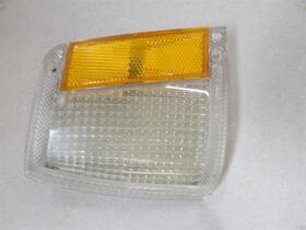116-02071l Chevrolet Chevy Celebrity 1986 Lh Left Front Side Marker Light -headlamp Bezel Mounted Oem