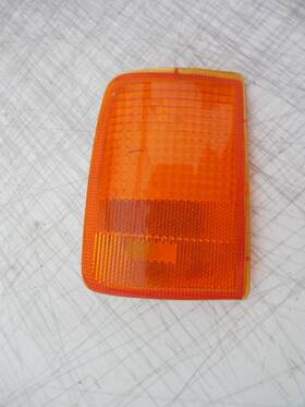 Chevrolet 16504453 1986 Caprice Left Marker Turn Signal Light Used Crack Oem Front Corner