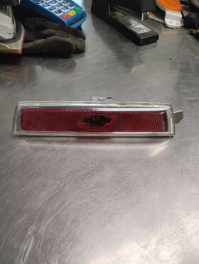 168.gm1j10 Chevrolet 2010 Chevy Malibu Right Rear Side Marker 466092