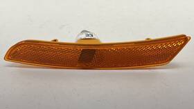 23169182 Chevrolet 16-24 Camaro Ss Right Front Side Marker Reflector Light Lamp Oem