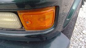 532188 Chevrolet Used Side Marker Light Assembly Fits 2002 Express 1500 Van Marke