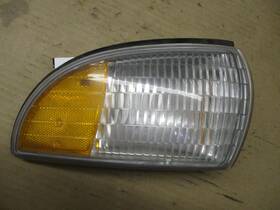 5976556 Chevrolet 92 Caprice Rh Side Marker Lamp 2-bulb With Cornering 91-96 Roadmaster