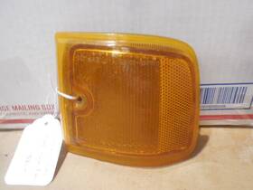 Gm183 Chevrolet 1996 - 2002 Chevy Express Aftermarket Right Passenger Upper Side Marker Gm183 Chevrolet 1996 - 2002 Chevy Express Aftermarket Right Passenger Upper Side Marker