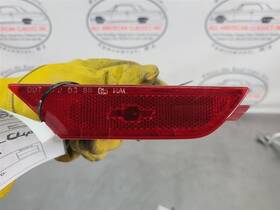 168.gm8s03 Chevrolet Truck 2003-06 Chevy Ssr Drivers Side Rear Marker Light / Lamp Red Lh - Oem