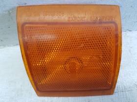 16519356 Chevy 1994-1999 Tahoe Right Front Side Marker Reflector Light M173