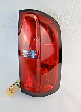 W1287 Chevy 2015 - 2022 Chevrolet Colorado Tail Light Right Passenger Side Oem
