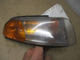 4746440 Chrysler 93-95 Concorde Rh Turn Signal/park Lamp 4746440 Chrysler 93-95 Concorde Rh Turn Signal/park Lamp