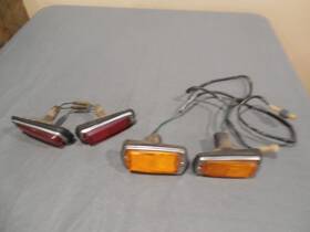 697653-5753 Datsun 510 240z 260z 280z 120y B210 Side Marker Light Lamps Red Amber Set