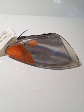 116-00989r Dodge Passenger Corner/park Light Park Lamp-turn Signal Fits 95-97 Intrepid 6179