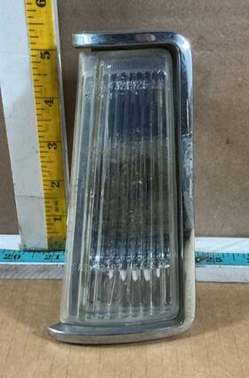 4321923 Dodge 1987 - 1990 Caravan Corner Marker Parking Light Oem 4321923 Dodge 1987 - 1990 Caravan Corner Marker Parking Light Oem