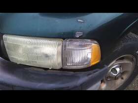 116-03474l Dodge Truck Driver Corner/park Light Beside Headlamp Fits 94-02 2500 Pickup
