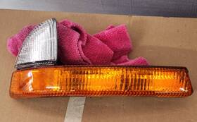 Cs058-u100r Eagle Eyes Parking Corner Signal Light For 97-04 Dodge Dakota/durango Passenger Right