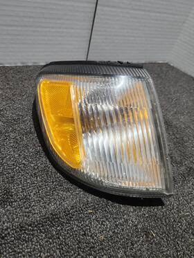 84101fc020 Factory/oem For 98-00 Forester Corner Park Light Turn Signal Marker Lamp Rh Passenger Side