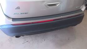 168.fd1518 Ford Rear Bumper Mounted Reflector Light Lamp Edge 2018 Side Marker 1665040
