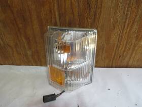 210-61069 Ford 2006 Lcf International Front Marker Light Right Passenger Turn Signal Lamp