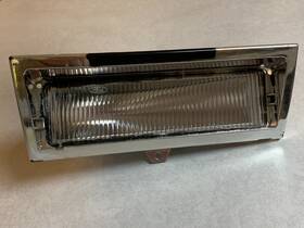D7ob-15a205-a Ford 1977 - 1979 Ltd Ii T-bird Rh Fender Side Marker Assembly With Cornering Light
