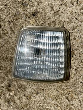 F2tb-15a428-ad Ford 92-97 F-150 Front Right Side Marker Turn Signal Light Oem