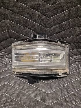 Fl34-13b381-c Ford Genuine Oem F-250 F-350 Right Mirror Turn Signal Lamp 2017-2022 Used