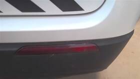 168.fd8g22 Ford Truck Rear Bumper Mounted Reflector Light Lamp Explorer 2022 Side Marker 1657460